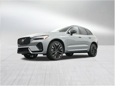 New 2026 Volvo XC60 T8 Ultra w/ Protection Package Premier AWD/4WD image 20