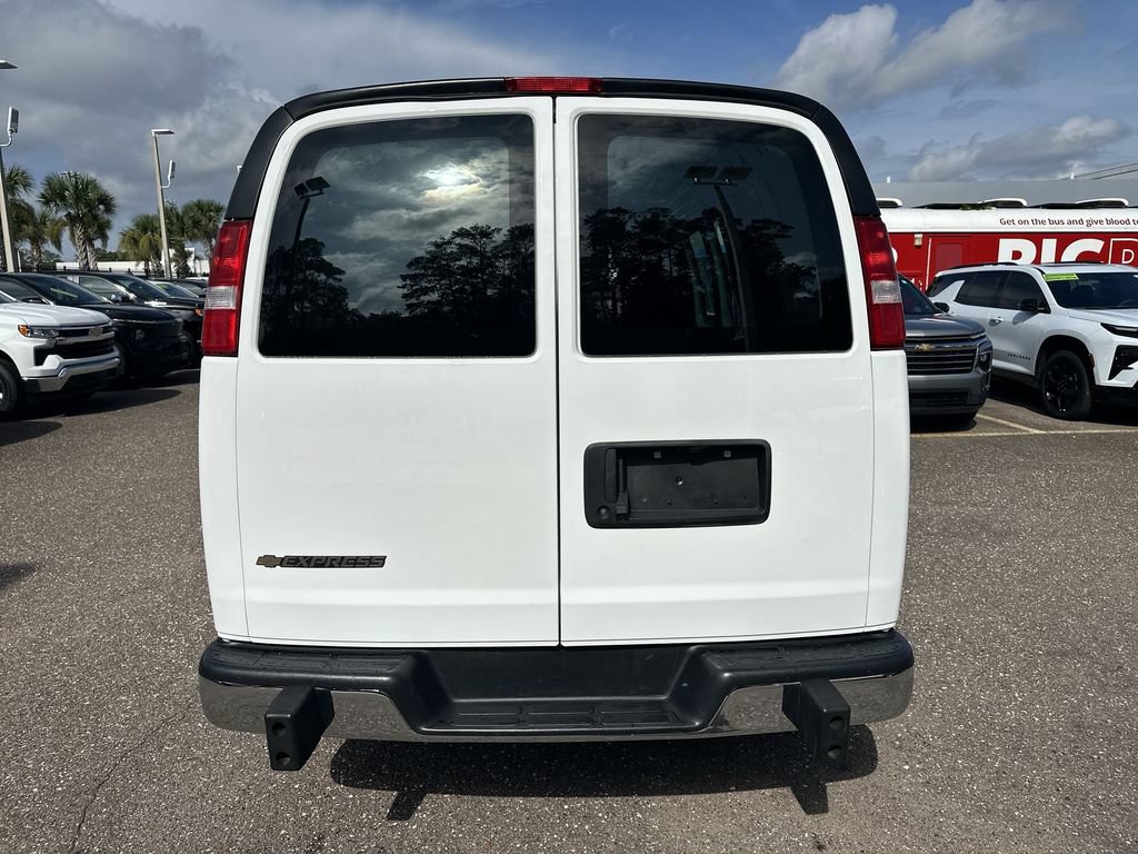 Used 2025 Chevrolet Express 2500 w/ Driver Convenience Package RWD image 15