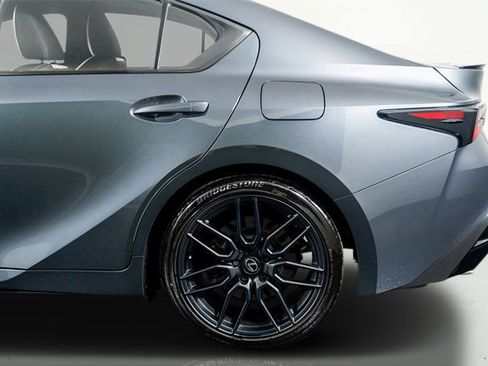 Used 2024 Lexus IS 500 image 21