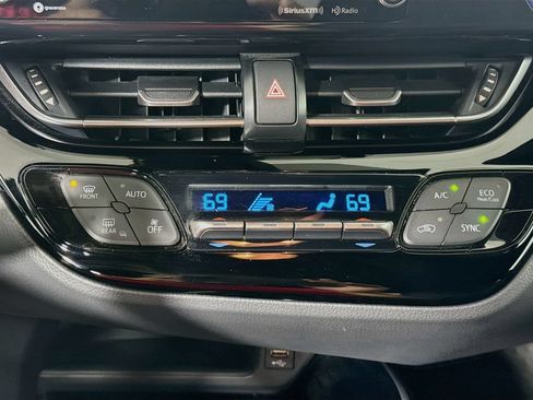 Certified 2022 Toyota C-HR XLE FWD image 14