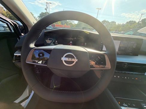 Used 2025 Nissan Murano SL AWD/4WD image 19