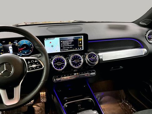 Certified 2023 Mercedes-Benz GLB 250 4MATIC image 7