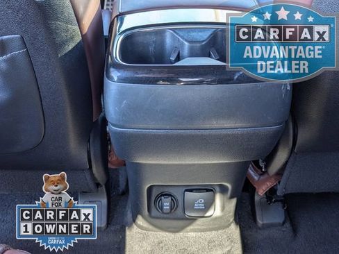 Used 2024 Kia Telluride SX Prestige w/ Towing Package image 23