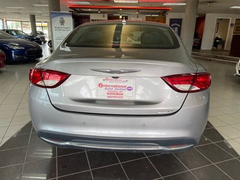 Used 2015 Chrysler 200 Limited w/ Spring Special Group image 7