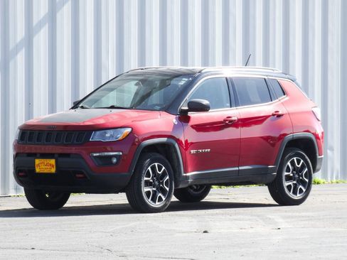 Used 2020 Jeep Compass Trailhawk AWD/4WD image 38