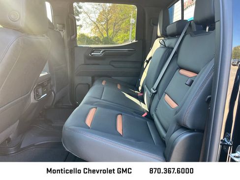 New 2026 GMC Sierra 1500 AT4 w/ AT4 Premium Package AWD/4WD image 25