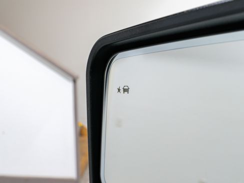 Used 2024 GMC Sierra 2500 AT4 w/ AT4 Preferred Package image 14