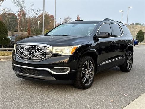 Used 2018 GMC Acadia Denali w/ Technology Package image 7
