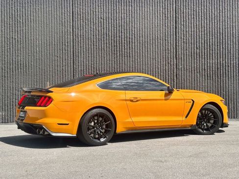 Used 2018 Ford Mustang Shelby GT350 w/ Convenience Package RWD image 6