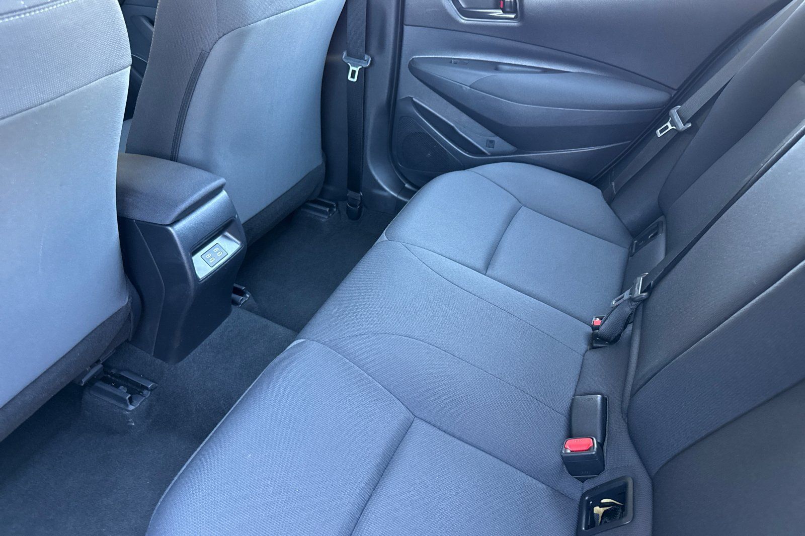 Used 2024 Toyota Corolla LE FWD image 15