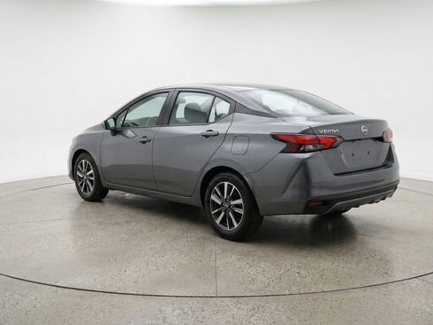 Used 2025 Nissan Versa SV image 6