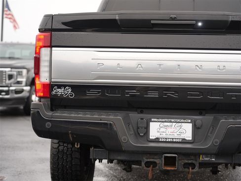 Used 2019 Ford F250 Platinum w/ Platinum Ultimate Package image 10