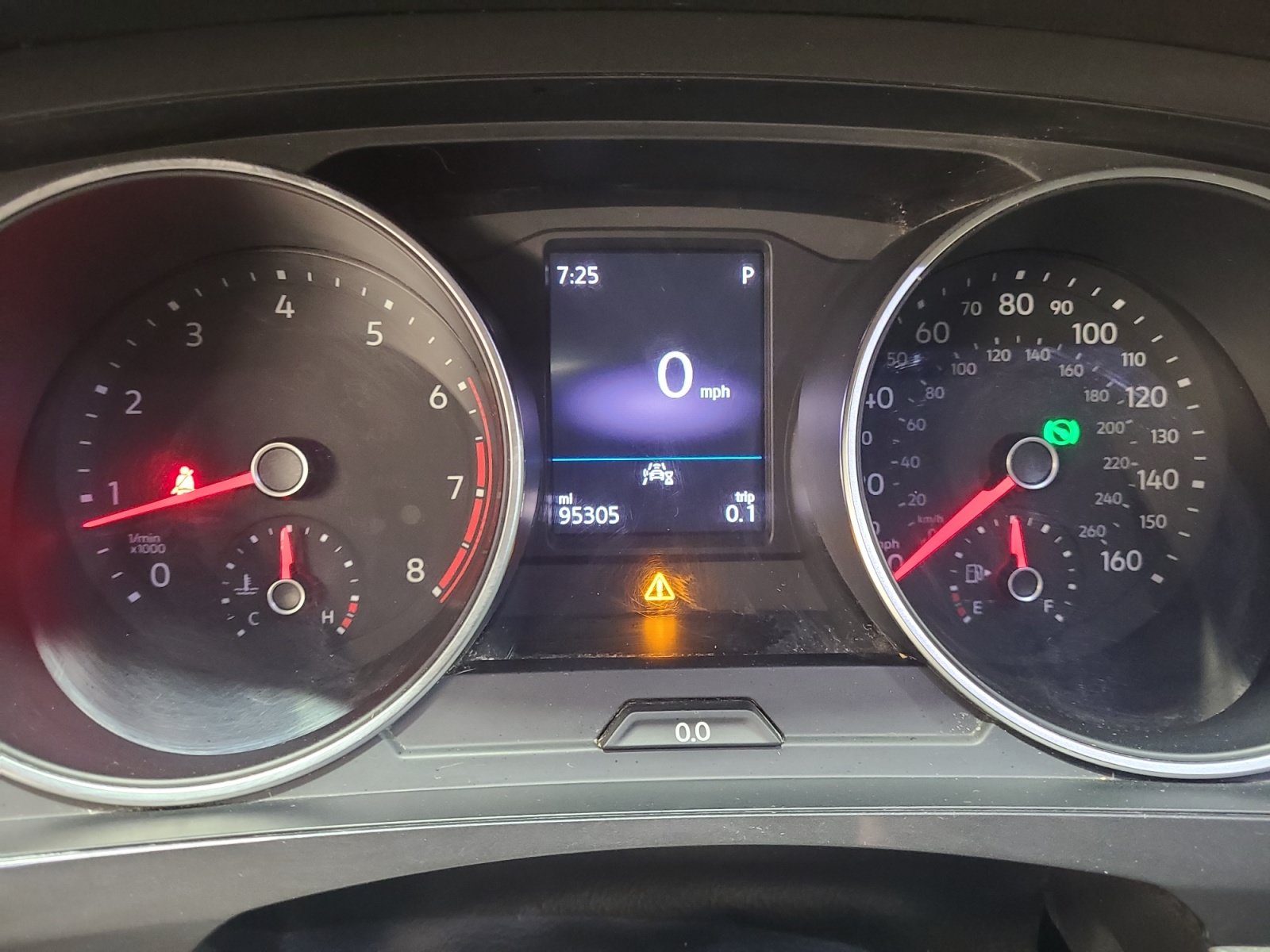 Used 2020 Volkswagen Tiguan SE FWD image 10