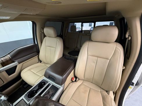 Used 2019 Ford F150 Lariat w/ Equipment Group 502A Luxury image 45