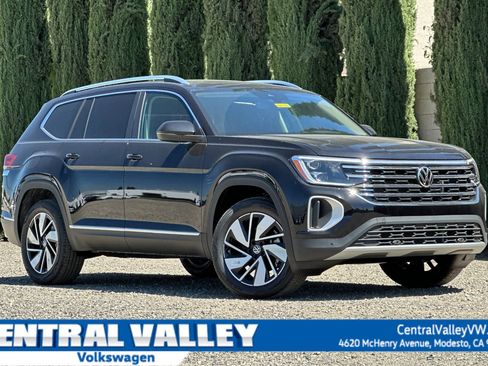 New 2026 Volkswagen Atlas SEL AWD/4WD image 1