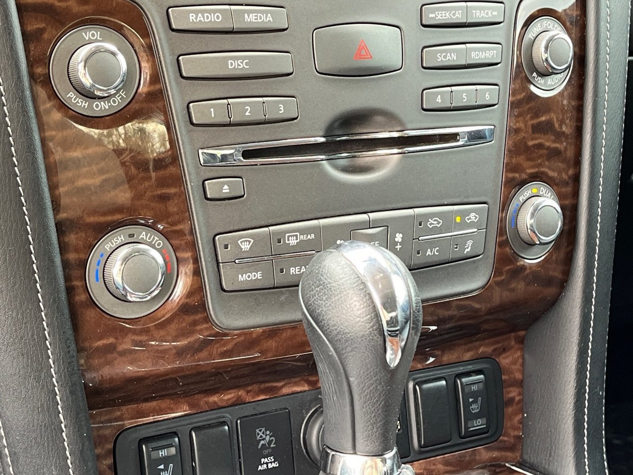 Used 2020 Nissan Armada SL w/ Premium Package RWD image 27