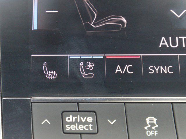Used 2021 Audi Q8 Premium AWD/4WD image 28