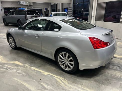 Used 2012 INFINITI G37 x w/ Premium Pkg image 32
