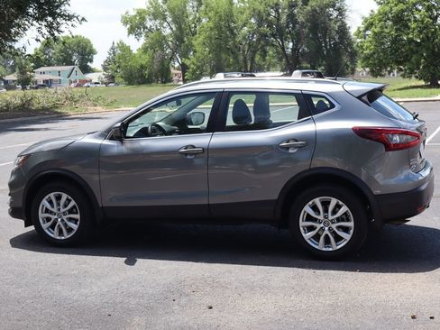 Used 2020 Nissan Rogue Sport SV w/ All-Weather Package AWD/4WD image 8