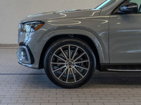 New 2026 Mercedes-Benz GLS 450 4MATIC image 4