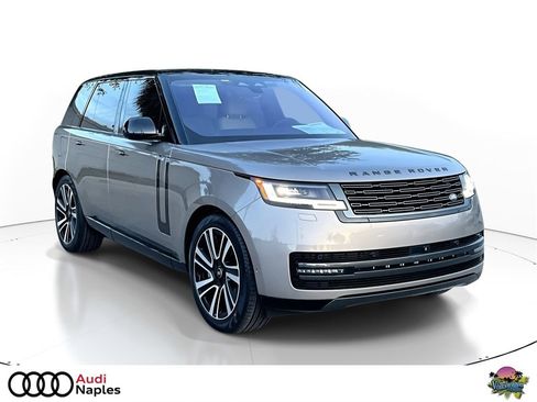 Used 2023 Land Rover Range Rover SE image 1