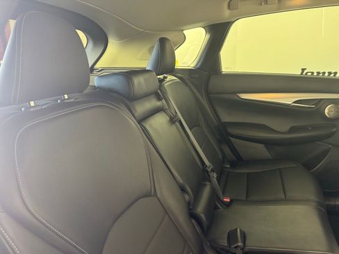 Used 2022 INFINITI QX50 Essential image 28