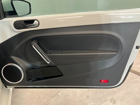 Used 2014 Volkswagen Beetle 1.8T image 18