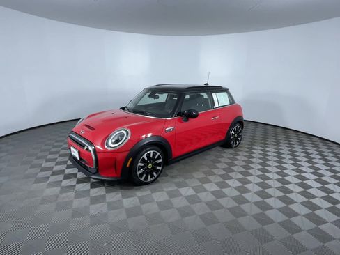 Used 2022 MINI Cooper SE image 4