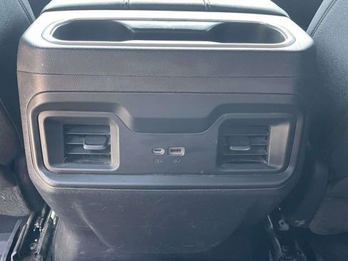 Used 2022 Chevrolet Silverado 1500 LT Trail Boss w/ LT Trail Boss Premium Package AWD/4WD image 14