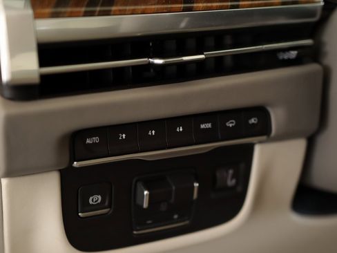 New 2025 Cadillac Escalade Premium Luxury Platinum image 10