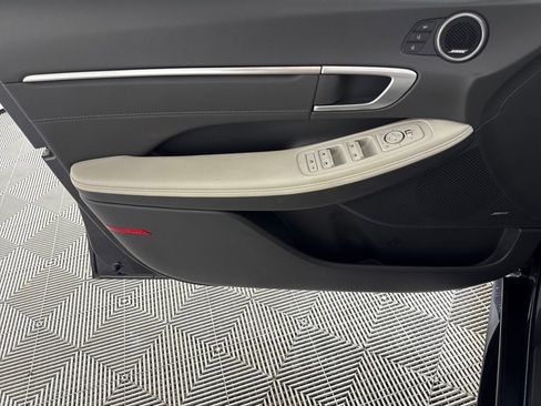 Used 2022 Hyundai Sonata Limited w/ Cargo Package image 12