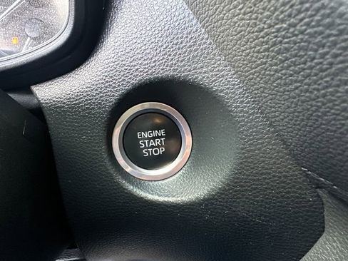 Used 2023 Toyota Corolla Cross LE image 28