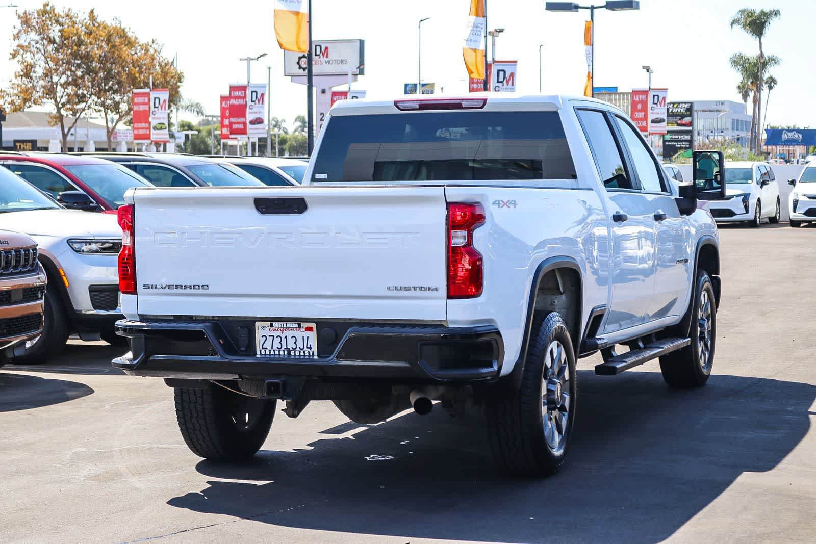 Used 2024 Chevrolet Silverado 2500 Custom w/ Custom Value Package AWD/4WD image 4