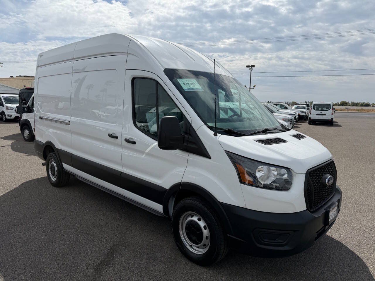 Used 2023 Ford Transit 250 148 High Roof RWD image 2
