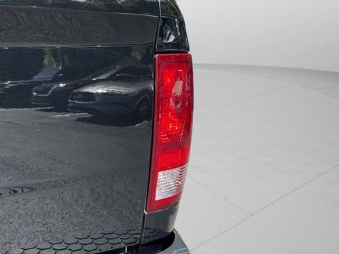 Used 2024 RAM 1500 Classic SLT RWD image 44