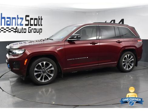 Used 2024 Jeep Grand Cherokee Overland AWD/4WD image 2