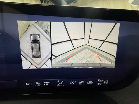 Certified 2025 Buick Enclave Sport Touring image 40