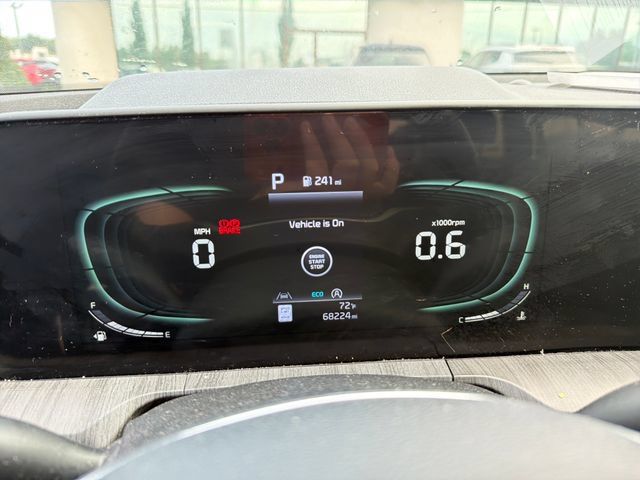 Used 2023 Kia Telluride EX w/ EX Captain's Chair Package AWD/4WD image 16
