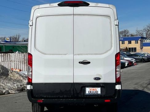 Used 2022 Ford E-Transit Medium Roof image 11