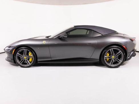 Used 2025 Ferrari Roma Spider RWD image 10