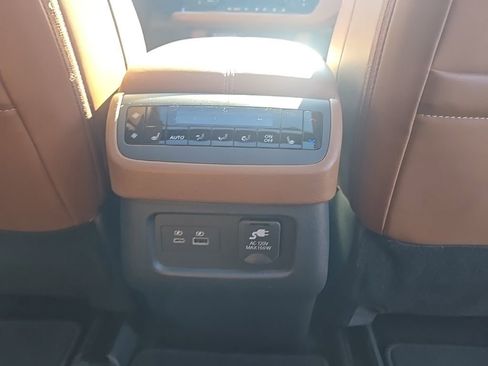 Certified 2024 Nissan Pathfinder Platinum w/ Cargo Package image 32