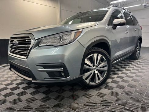 Used 2022 Subaru Ascent Limited w/ Technology Package AWD/4WD image 3