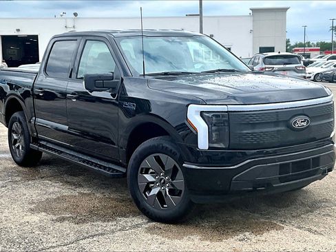 Used 2024 Ford F150 Lightning Flash image 38