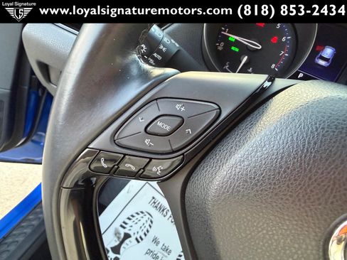 Used 2019 Toyota C-HR XLE image 26