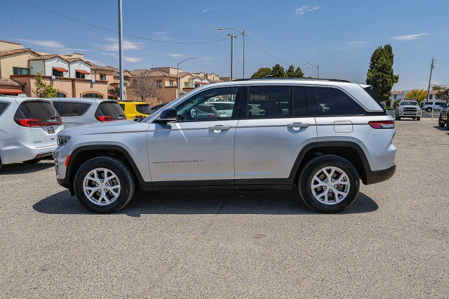 Used 2022 Jeep Grand Cherokee Limited RWD image 7