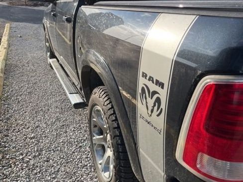 Used 2015 RAM 1500 Laramie image 9