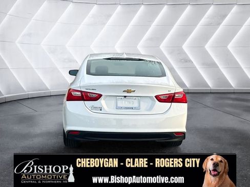 Used 2023 Chevrolet Malibu LT FWD image 17