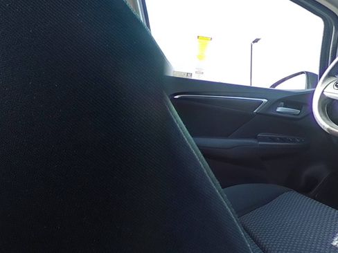 Used 2019 Honda Fit LX image 32
