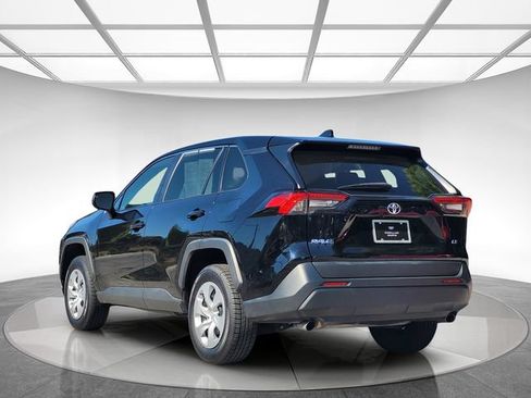 Used 2024 Toyota RAV4 LE FWD image 6