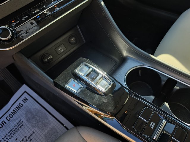 Used 2023 Hyundai Sonata SE FWD image 20